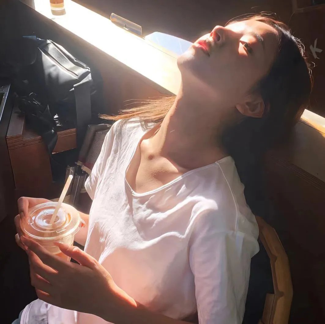 风尘女 海报